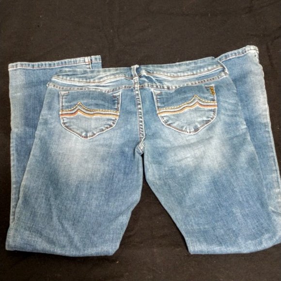 JEANS – Sarah Slimboot by American Rag cie 29 short - Picture 2 of 5